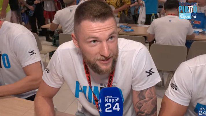 直播入口-什克：穆里尼奥是伟大的教练；如果薪水合适我当时会留在国米